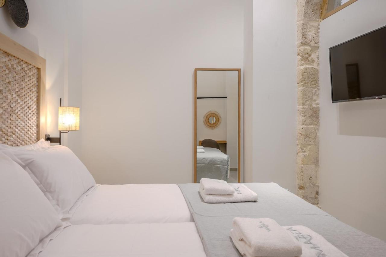 Marea Boutique Suites レティムノ エクステリア 写真